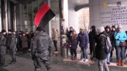 У Києві пікетують Вищий господарський суд України