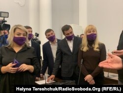 Наталія Шелестак, міський депутат (ліворуч)