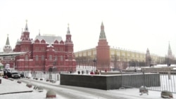 Орусия: Украинада согушкан мигранттар мекенине бара албай калабы?