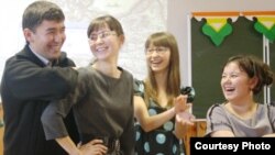 Төмән университетында татар телен һәм әдәбиятын үзләштерүчеләр фольклор кичәсендә