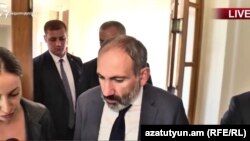 Премьер-министр Никол Пашинян беседует с Радио Азатутюн, Ереван, 10 октября 2018 г.