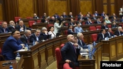 ՀՀԿ խմբակցությունը Ազգային ժողովի նիստի ժամանակ, արխիվ