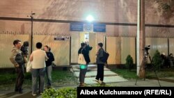 Журналисттер УКМКнын Бишкек  шаардык башкармалыгынын жанында турушат,  28-май, 2025-жыл