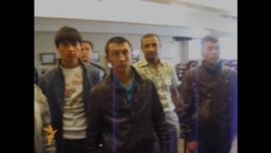 Муҳожирлар: Болалар полиция бўлимида оч ëтибди