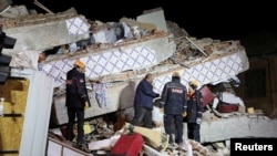 Рятувальники на місці руйнувань після землетрусу, Анкара, Туреччина, 25 січня 2020 року