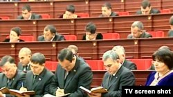 Täze kanun ýurduň garaşsyzlyk ýyllarynda syýasy partiýalaryň döredilmegi barada Mejlis tarapyndan kabul edilen ilkinji kanun hökmünde alamatlandy.