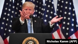 Президент США розкритикував демократів, які виступають проти його номінанта, а також обвинувачення на його адресу, і назвав їх «ганебними»