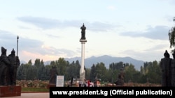 Таластагы "Манас ордо" комплекси. Архив. 