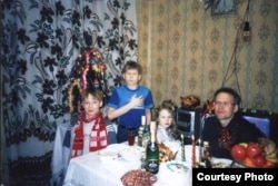 Дети Валерия Ледкова: Кирилл, Костя, Аня (архивное фото)