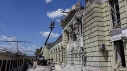 Лозова після масованої атаки РФ: загинули люди, пошкоджено вокзал (відео)