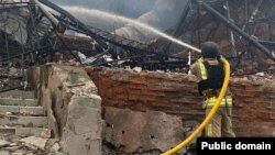 Последствия российского удара по пригороду Сум, 6 мая 2026 года