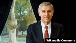 Джордж Докмеджян