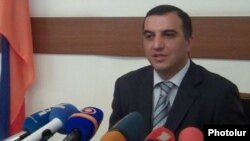 Աշխատանքի և սոցիական հարցերի նախարար Արտեմ Ասատրյան, արխիվ