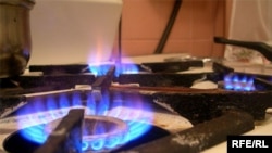 سرمای شدید در ایران و قطع گاز با اعتراض مردم همراه شده است.