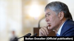 Алмазбек Атамбаев.