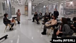 Чарада катнашучылар