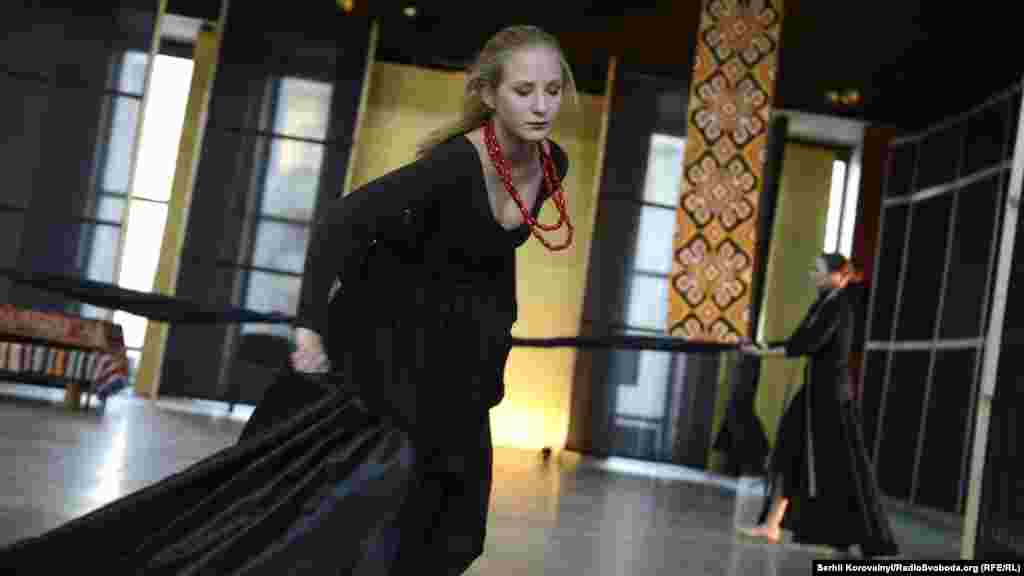 Актори зіграли етномістерію за п&#39;єсою І. Карпенка-Карого&nbsp;&laquo;Безталанна&raquo;