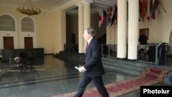Armenia -- OSCE Minsk Group Co-Chair James Warlick at the Foreign Ministry of Armenia, Yerevan, 17 Feb, 2015