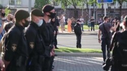 В Білорусі відновилися протести. Є затримані (відео)