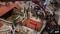 Віддати йому шану прийшли майже 49 тисяч людей