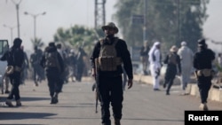 Ханна президент волчу Ахьмад аш-ШараIа Ӏуналла ден Iедалхойн эскаран тIемалой бу КПП-хь. Эс-Сувайда провинци, 2025 шеран товбеца-беттан 20-гIа