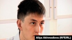 Ербол Адилкожаев, истец, совершивший ДТП. Алматинская область, село Балбык Би, 01 сентября 2011 года. 