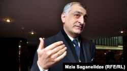 Адвокат Мамуки Хазарадзе называет действия следственных органов абсурдом