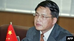 جيانگ يو، سخنگوی وزارت امور خارجه چين در يک کتفرانس خبری گفت: «ما اميدواريم ايران همکاری خود را با آژانس بيشتر کند و به طور جدی به تعهداتش پايبند بماند.»