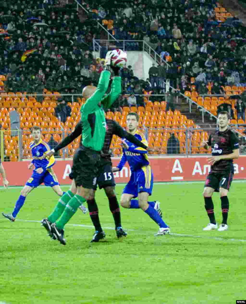 Цім Ховард прыпыняе атаку