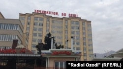 Мэрия говорит, что 9-этажный дом почти готов к госприемке