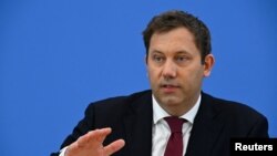 За даними Мінфіну, пряма бюджетна підтримка від Німеччини за час повномасштабної війни сягає 1,6 млрд євро, із яких 1,3 млрд євро – гранти