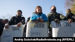 Учасники акції протесту біля Верховної Ради в Києві, 18 жовтня 2017 року 