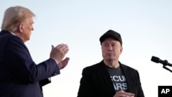 Дональд Трамп і Ілан Маск, архіўнае фота