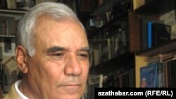 Aşgabatda ýaşaýan žurnalist Aşyrguly Baýryýew