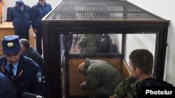 Amenia - Valery Permyakov, a Russian soldier accused of murdering an Armenian family, goes on trial in Gyumri, 18Dec2015.