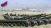 Танки ВС Армении во время учений (архив)