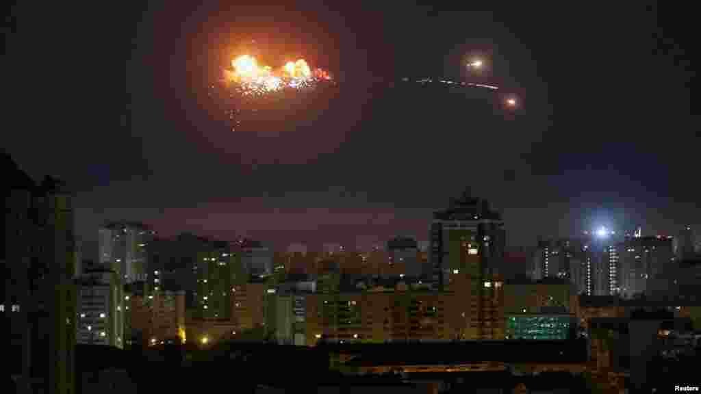 Падчас расейскай атакі на Кіеў. Палёт расейскай балістычнай ракеты