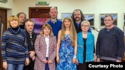 Творчы актыў тэатру «Арт. С»: Ірына і Максім Клімковічы, Віктар Шніп, Тацяна Пратасевіч, Алесь Емяльянаў-Шыловіч, Аксана Спрынчан, Яраш Малішэўскі, Рэгіна Багамолава, Юрась Пацюпа