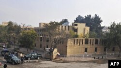 هتل پنج ستاره سرینا در مرکز کابل به محاصره نیروهای پلیس افغانستان درآمده است