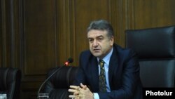 Премьер-министр Армении Карен Карапетян (архив)