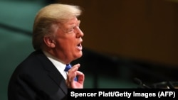 دونالد ترامپ ماه سپتامبر سال گذشته در مجمع عمومی سازمان ملل، حکومت مذهبی ایران را «جنایتکار» خوانده و تغییر آن را خواستار شده بود.
