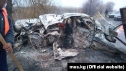 Бишкек-Торугарт жолундагы унаалардын кырсыгы. 2018-жылдын 16-декабры. Фото архивден. 