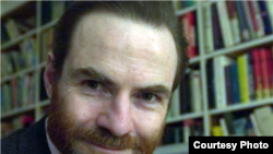 تيموتی گارتن اش 