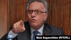 Президент Венецианской комиссии Совета Европы Джанни Букикио,