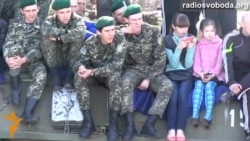 В Донецке готовятся к референдуму и помогают военным