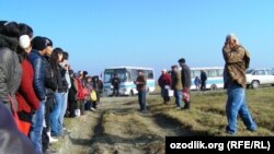 Freedom House янги ҳисоботида Ўзбекистон пахтазорларида мажбурий меҳнатдан фойдаланиш давом этаётгани таъкидланган.