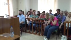 Референдума не будет? Молодые и "опасные"