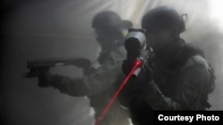 نیروهای امنیتی ایتالیا سه نفر مراکشی را روز شنبه 21 ژوئیه در ارتباط با شاخه اروپایی و عراقی القاعده در حومه شهر پروجیا دستگیر کردند.