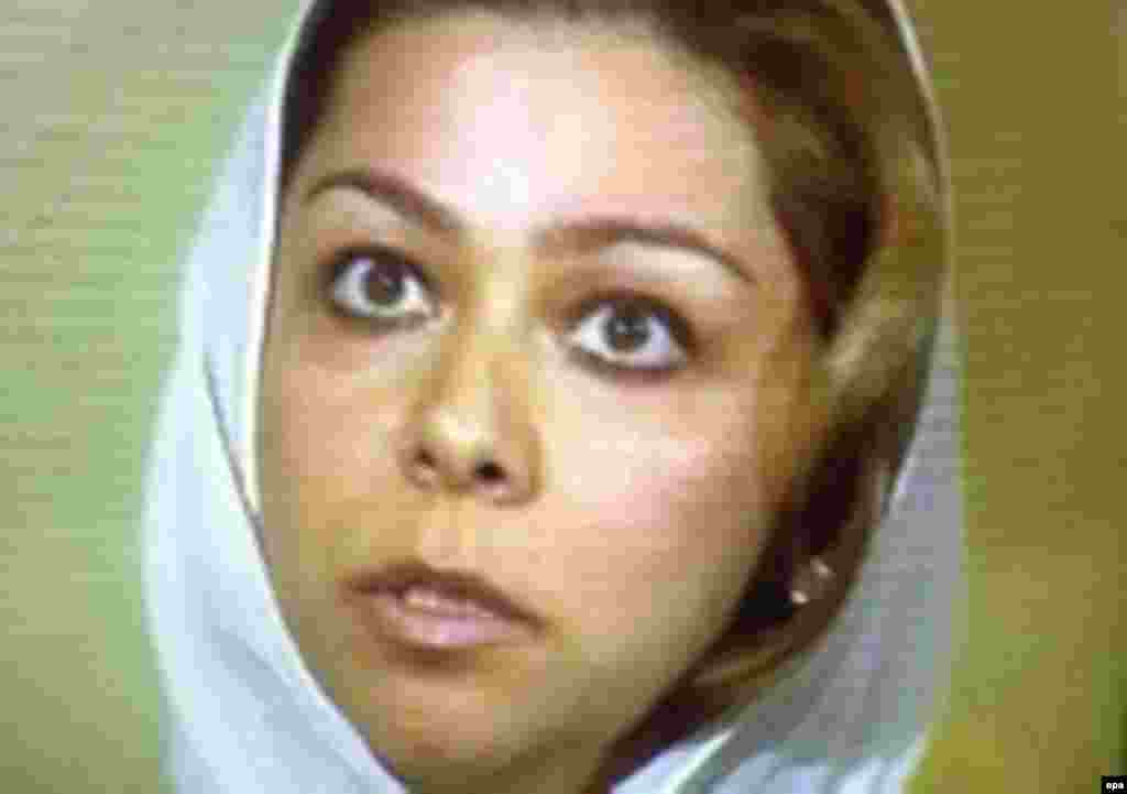 İraq: Ke&ccedil;miş prezident Səddam H&uuml;seynin qızı Raghad.