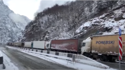 «Լարս մի ասա, մի քաղաքական անցուղի ասա»